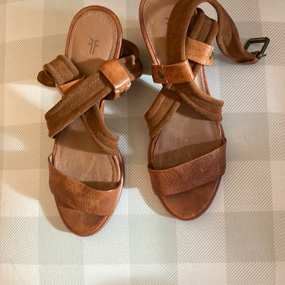 Brown size 7.5 Frye heels worn once